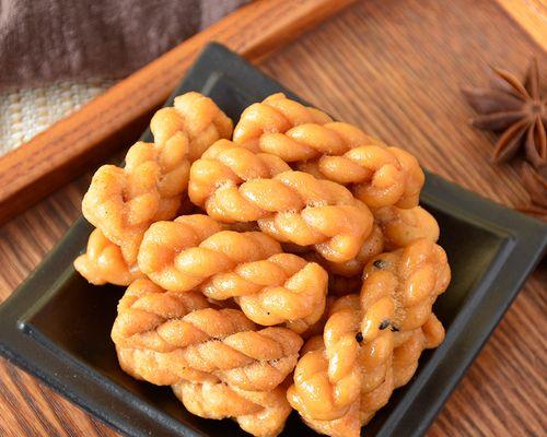 香脆小麻花制作秘籍（15个步骤教你轻松制作美味小麻花）