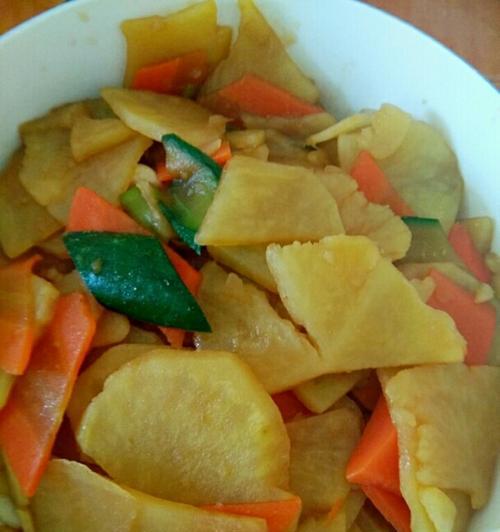 手把手教你做香葱土豆胡萝卜丁，让你一秒变身厨神（煮熟不腻口的清爽口感）