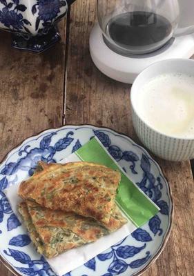 手抓饼，香葱味十足（用香葱打造口感与美味）
