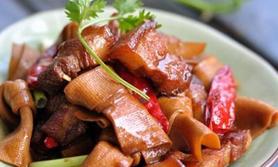 香葱炒烧肉的做法（以香气独特的葱香提味）