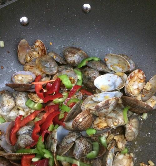 手把手教你做香葱炒花甲（家常美食）