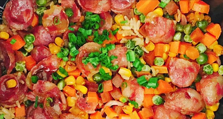 香肠玉米粒豌豆闷饭做法大全（快速简单）