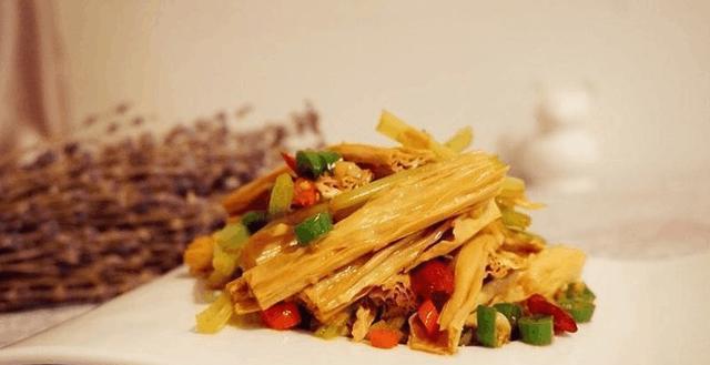 口感鲜美又健康——以虾仁腐竹的做法（融合多种口味）