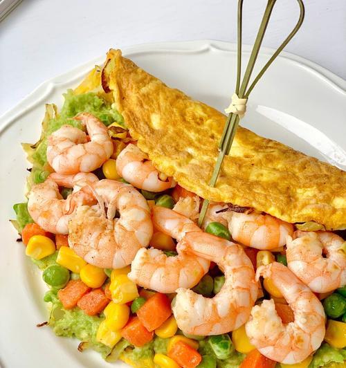 用虾仁蛋饼面轻松做出美味早餐（手把手教你制作虾仁蛋饼面）