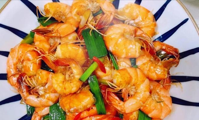 美食诱惑——虾仁炒蒜黄（学会这道菜）