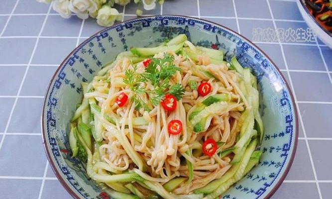 虾球烩金针菇，清爽美味享受（轻松学会制作）