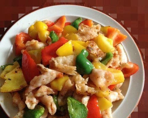 虾片美食全攻略（掌握制作技巧）