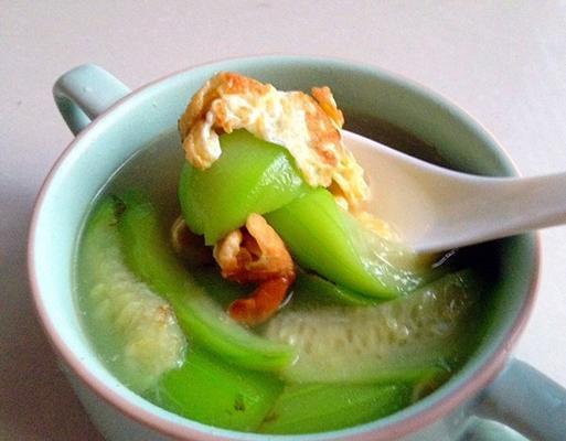 家常美食——虾皮丝瓜蛋汤（健康营养）