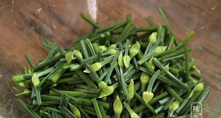 美食推荐——虾米豆枝韭菜的做法（健康美味）