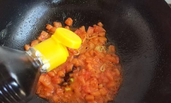 健康美味，以西红柿炒豌豆（用鲜红西红柿和绿豆豌豆炒出的营养佳肴）