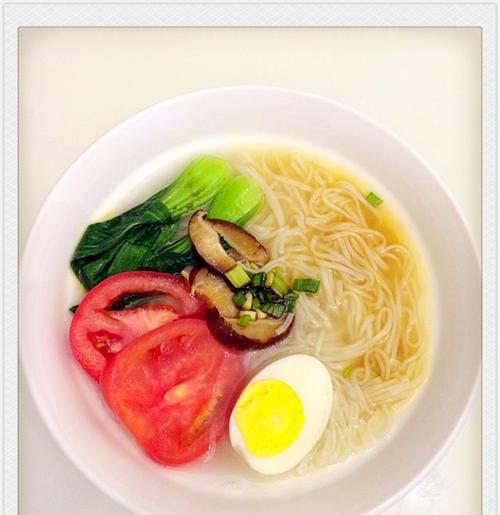 学做以西红杮鸡蛋面，轻松享受美味早餐