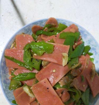 美味易做的娃娃菜午餐肉料理（简单易学）