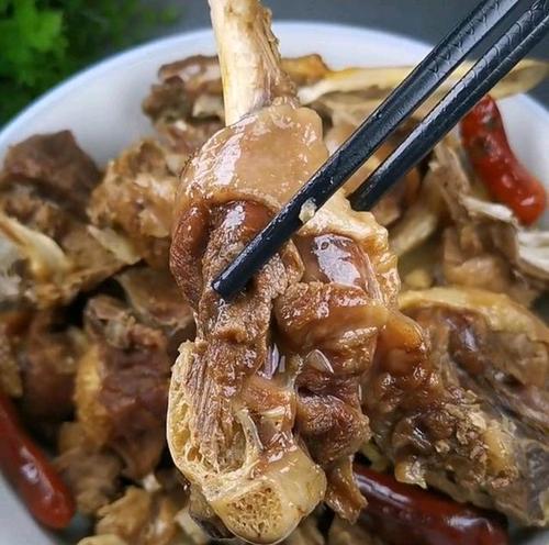如何用碗蒸黄酥鸭（做法详解）