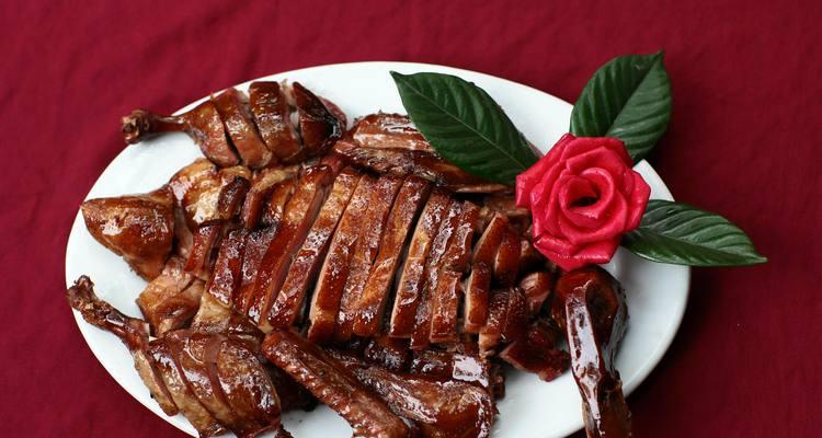 如何用碗蒸黄酥鸭（做法详解）