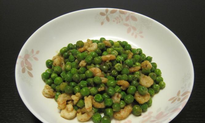 美食推荐——豌豆米炒肉丁（美味简单易学）
