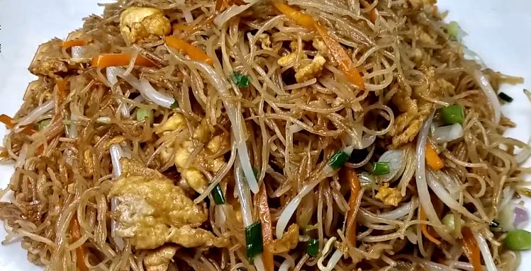 美味营养的豌豆酱肉丁米粉（探秘豌豆酱的制作方法）