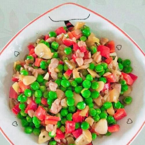 营养美味的豌豆胡萝卜肉丁做法（健康饮食从这道菜开始）