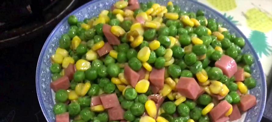 美食分享（教你做一道简单又美味的炒菜）