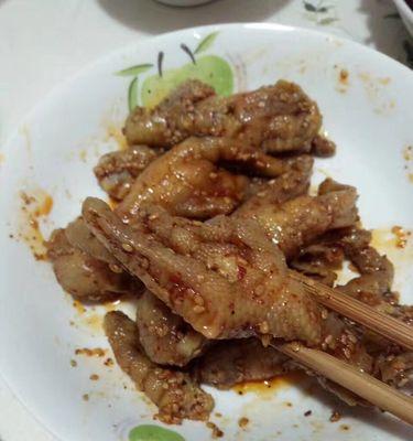 家庭美食—脱骨麻辣鸡爪的做法（辣味十足）