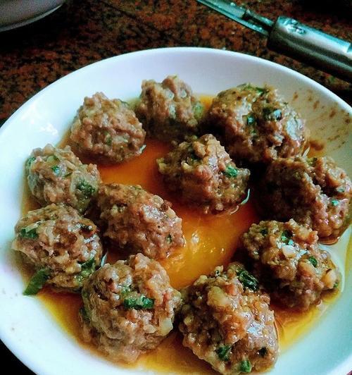 尝鲜氽牛肉丸（让你的味蕾欲罢不能）