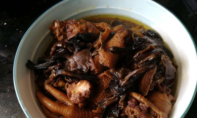 土鸡骨架汤的制作方法（传统美食珍品）
