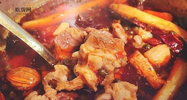 美味土豆烧牛腱的制作秘诀（做出颜值高、口感佳的土豆烧牛腱）