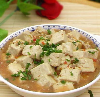 香喷喷的碎炒豆腐，让你爱上素菜（简单易学的豆腐料理）