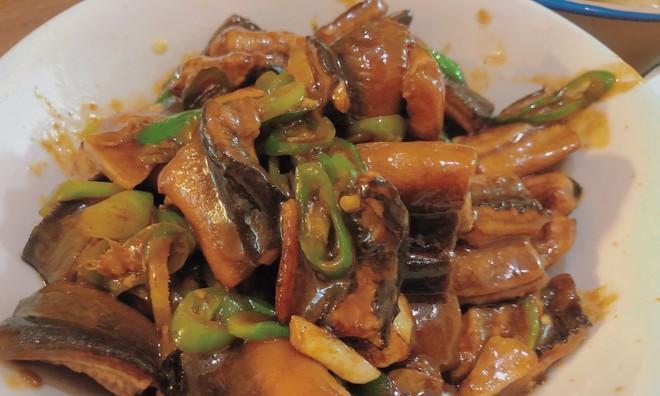 以蒜籽烧鳝段，美味又健康