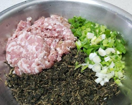 健康美味，蒜汁马齿苋饼的制作方法（让你尝到营养与美味并存的滋味）