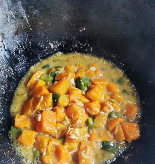 蒜香虾皮的制作方法（口感鲜美的中式烹饪大杀器）