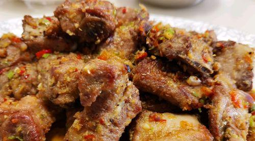 蒜香烧排骨，美味又下饭（简单易学的烧排骨做法）