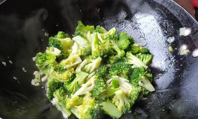 蒜香肉末西兰花的做法（健康美味）
