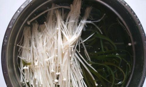 健康美味，以蒜香青豆拌金针菇（鲜美营养）