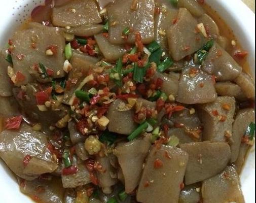 蒜香魔芋的做法（味道鲜美）
