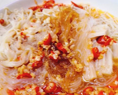 蒜香金针菇蒸粉丝，口感清爽健康（以健康食材为主）