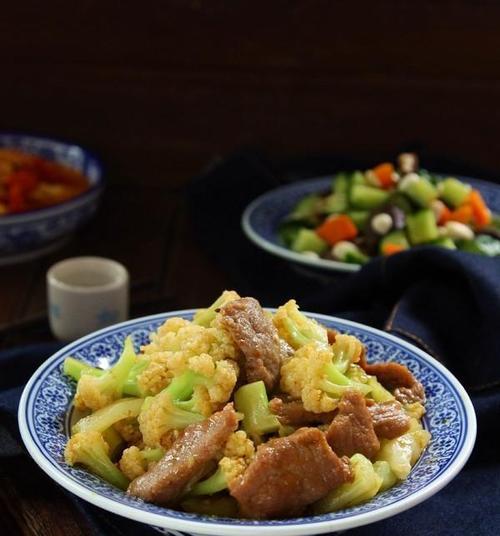 蒜香蚝油菜花的做法（一道简单又美味的蔬菜佳肴）