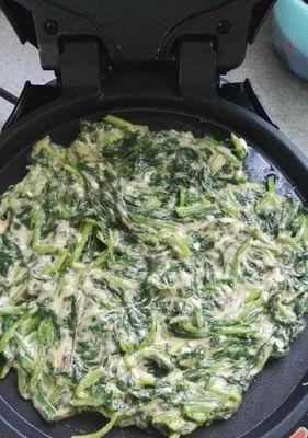 教你轻松制作美味蒜香菠菜塔（以蒜香菠菜为主题）
