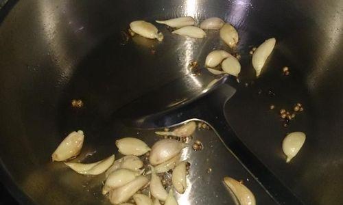菜脯蒜头鸡汤的做法（健康营养）