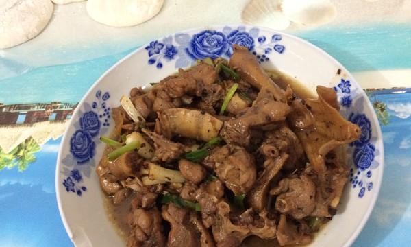 蒜头豆豉焖鸡珍的制作方法（家常美食教程）