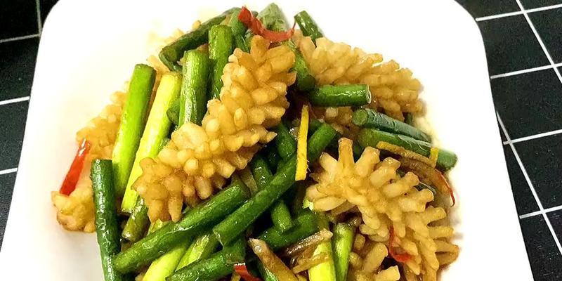 蒜苔鱿鱼的美味做法（尝鲜必备）