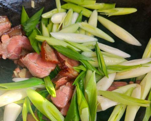 美味蒜苔腊肉的制作方法（纯手工制作）