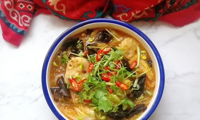 家庭美食（以素烩全家福的做法）
