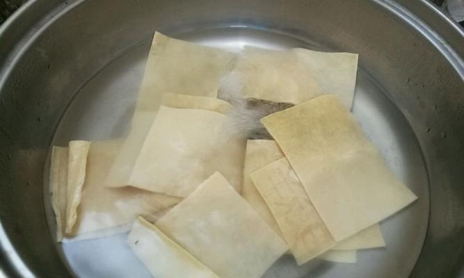 营养美味素豆皮卷的制作方法（让味蕾与健康同行的素豆皮卷）