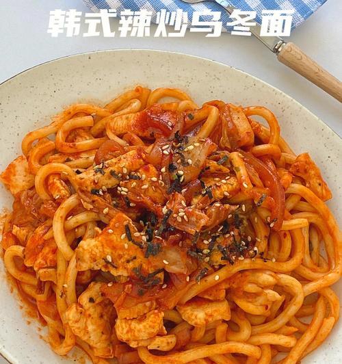 健康又美味的素炒乌冬面（一道简单易学的素食料理）