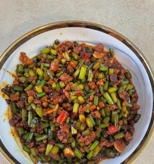 美味炒蒜苔（做法简单）