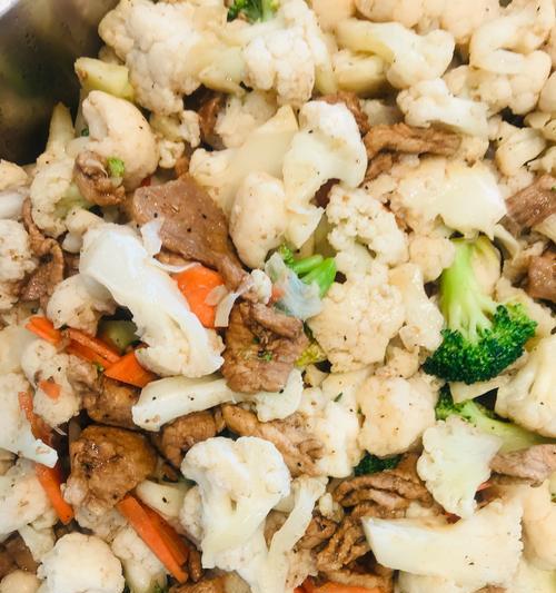 美食天堂——以素炒双花（探寻鲜美佳肴）