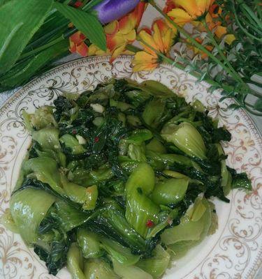 一道简单又美味的素炒上海青菜的做法（以健康为出发点）