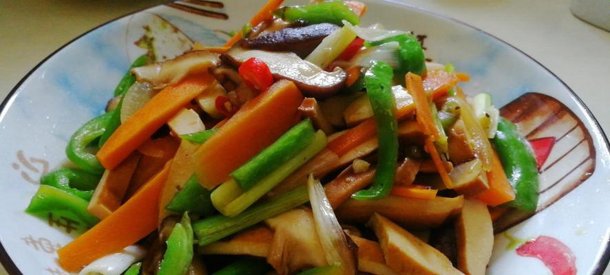 用素炒耗油打造令人垂涎的什锦菜（健康美味）