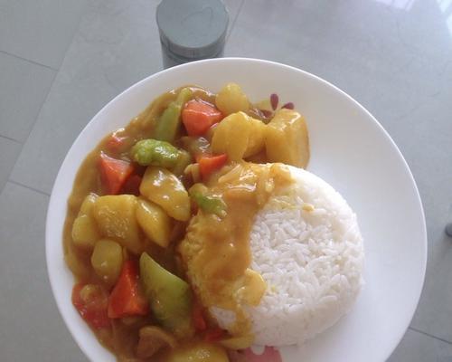 纯素菜咖喱饭的美味做法（用爱和材料打造天然美食）