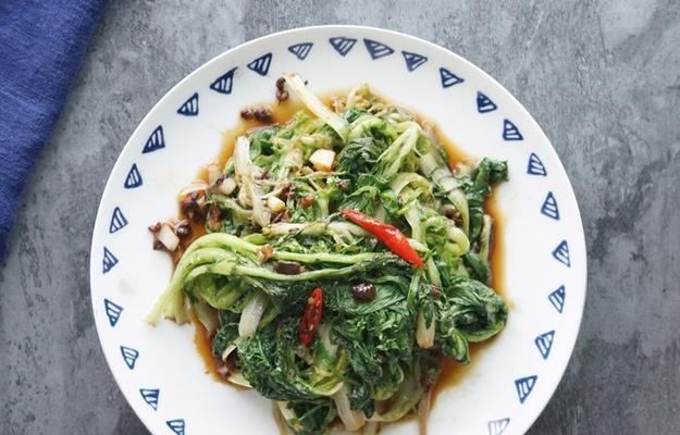 苦苣的营养价值与素拌做法（打造健康饮食）